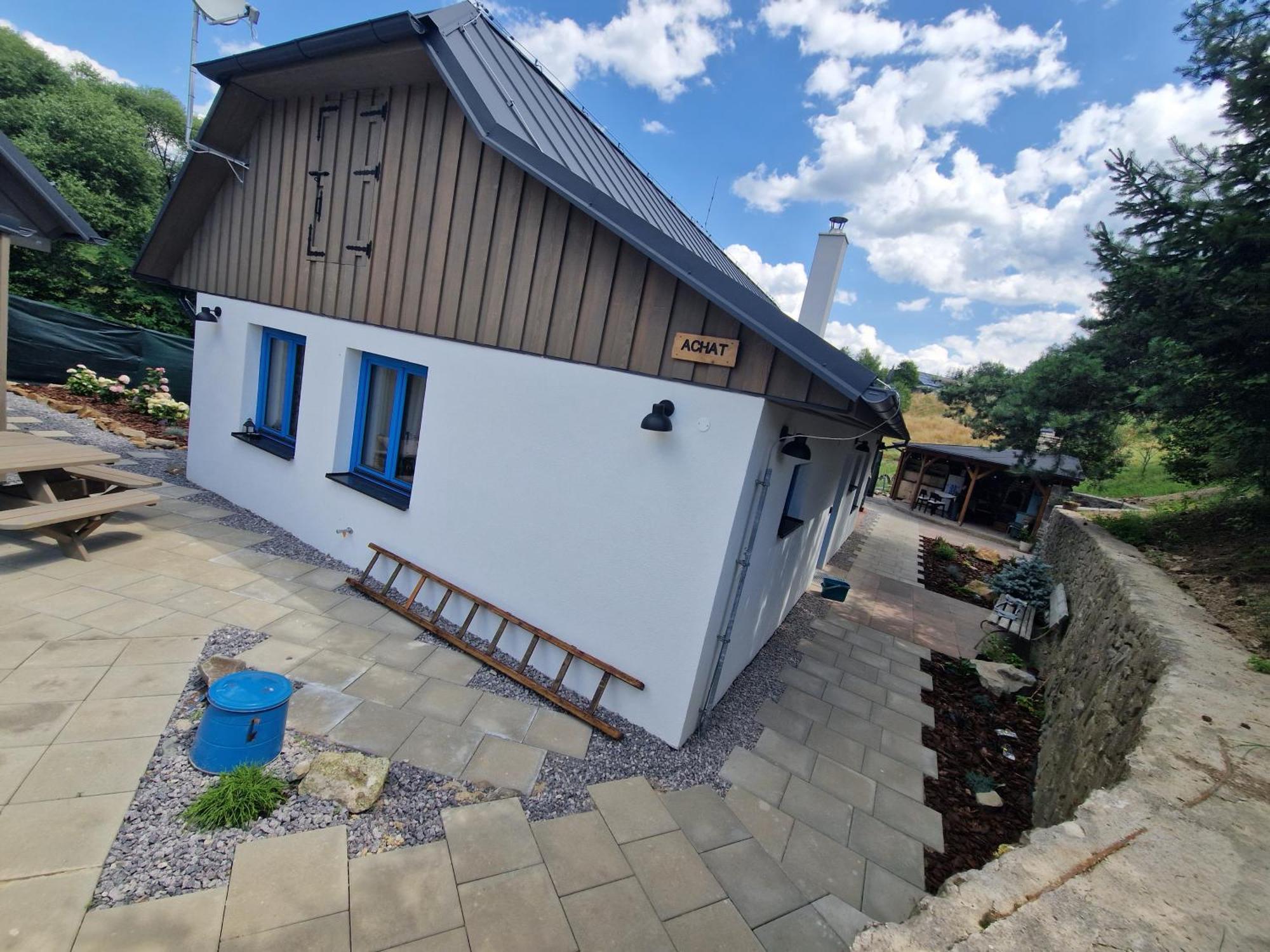 Chalupka Opal A Chalupa Achat Na Luke Lukahuta Chaletstiavnica Banska Stiavnica Na Samote - Samoobsluzny Pristup Cez Pin-Kod Nonstop 외부 사진